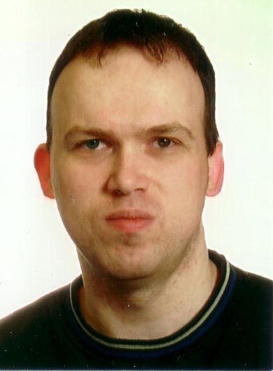 Ich mit 31 Jahren. Ausweisbild.